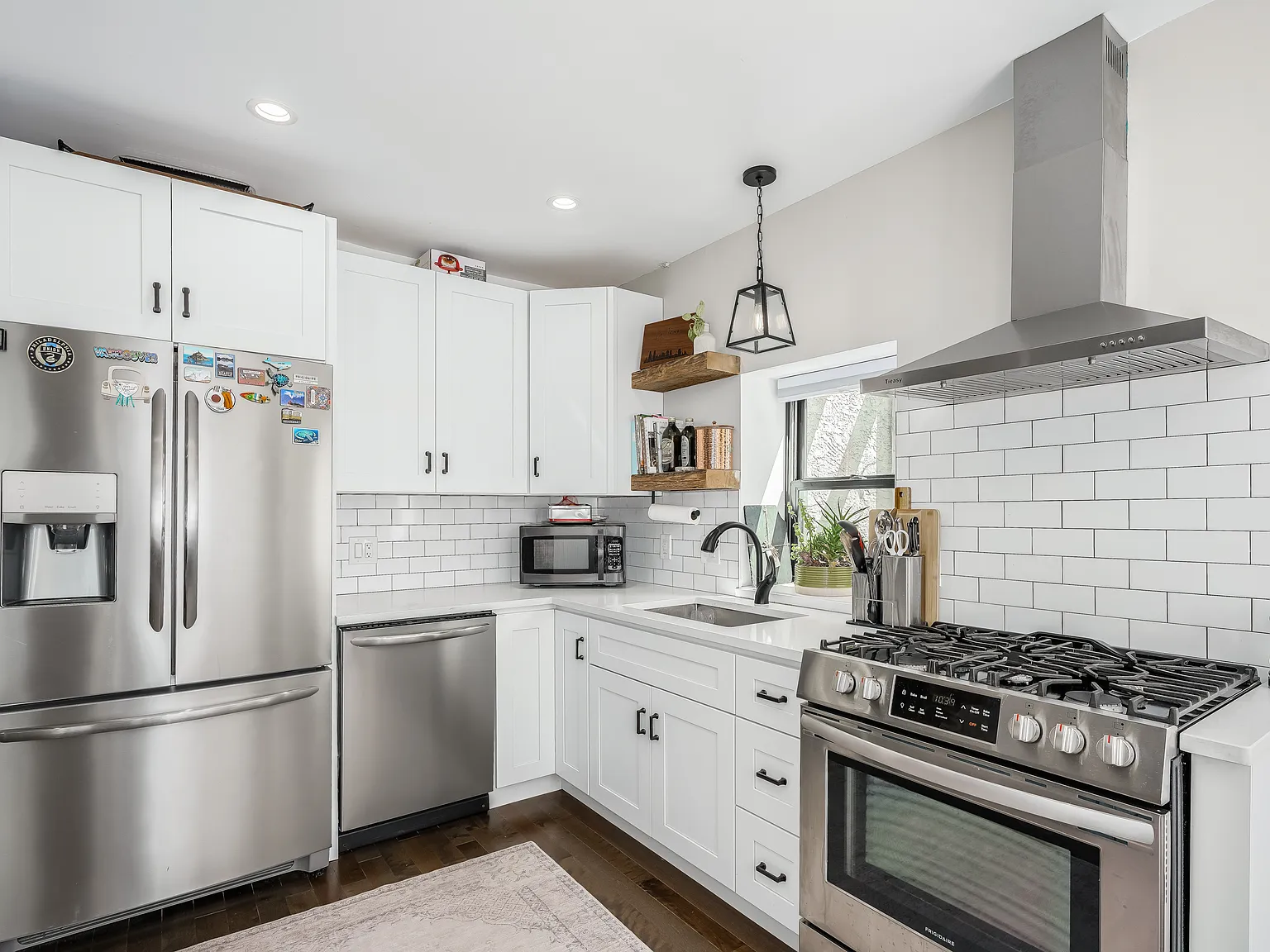 2 bed, 1.5 bath, 600 sqft, $2,400 — Photo 4