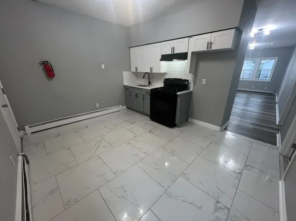 39 N 3rd St, Paterson, NJ