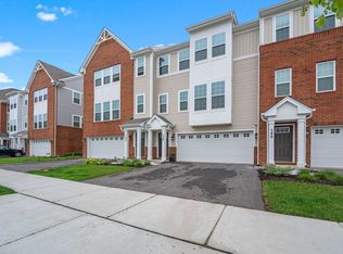 784 Weller Dr, Des Plaines, IL 60016