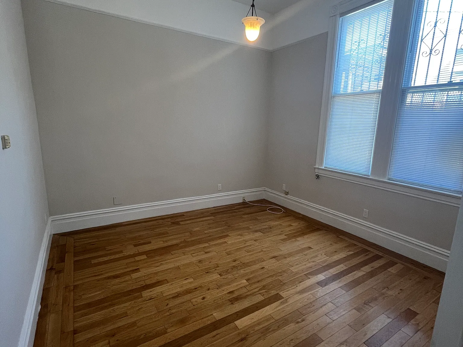 1 bed, 864 sqft, $3,350 — Photo 3