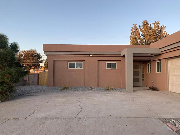 3rd image of 4605 Delamar Ave NE