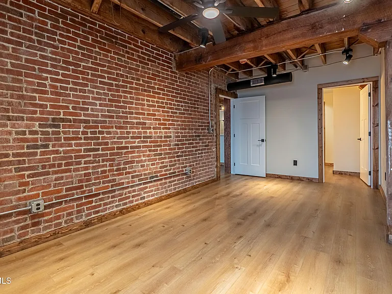 453 E Main St #300 — Photo 13