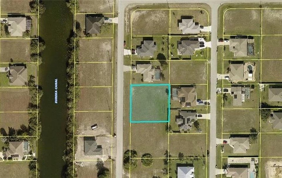 1st image of 2025 NE 6th Ave