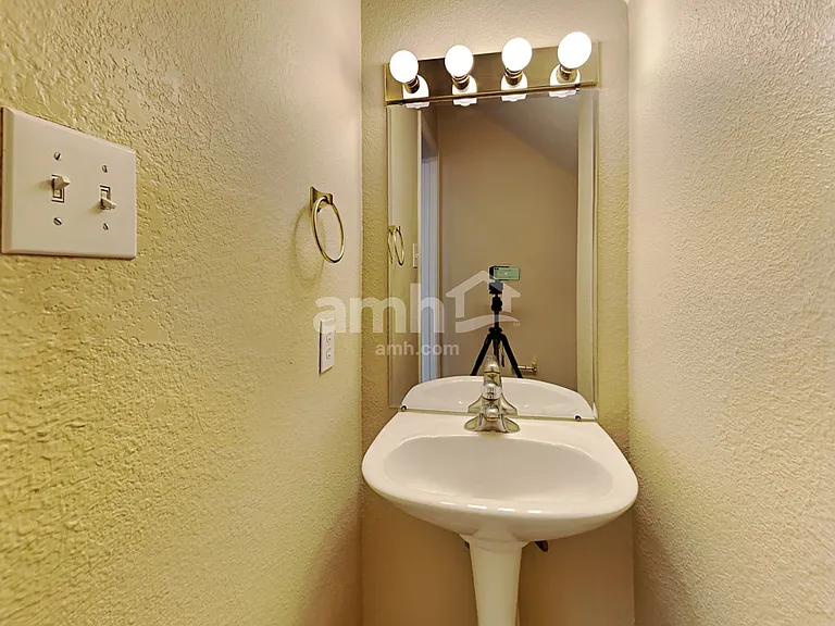5401 Pecan Creek Cir — Photo 7