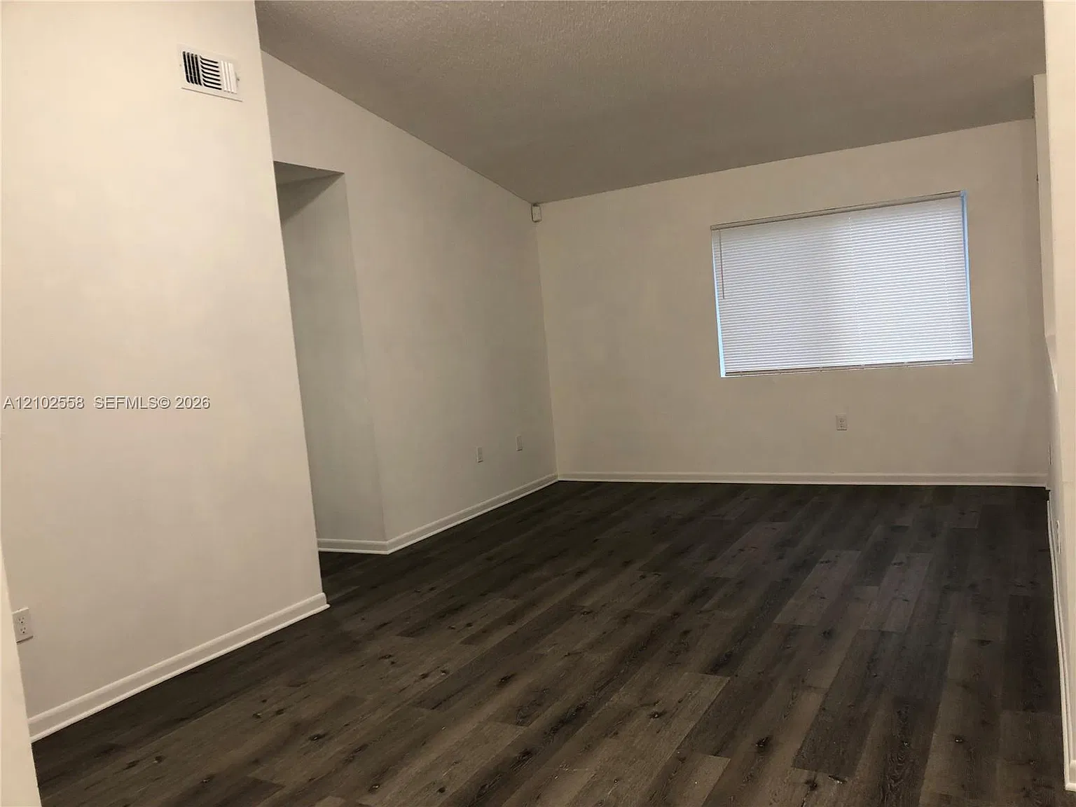 Images Of Kendall Condo — Photo 4