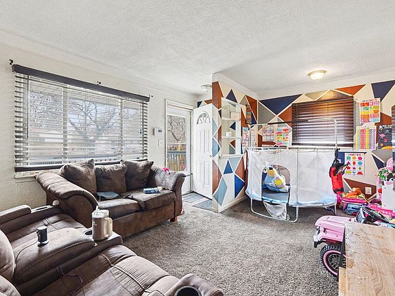 4th image of 508 Linda Vista Dr