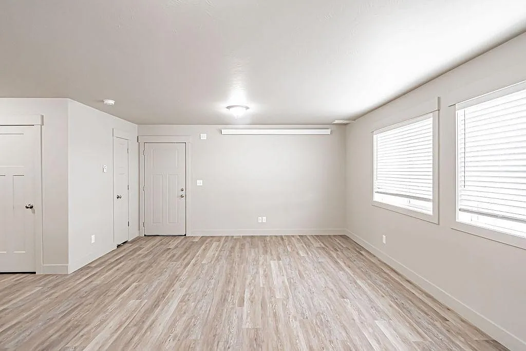 3 bed, 1178 sqft, $1,295 — Photo 4