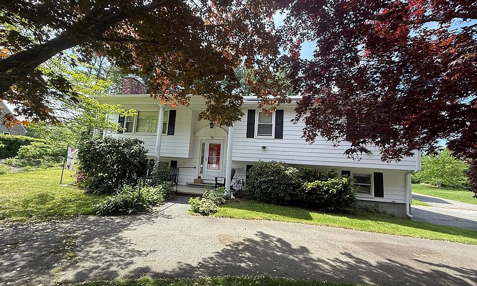 1st image of 297 Elm St