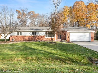 52048 Brentwood Dr, Shelby Township, MI, 48316