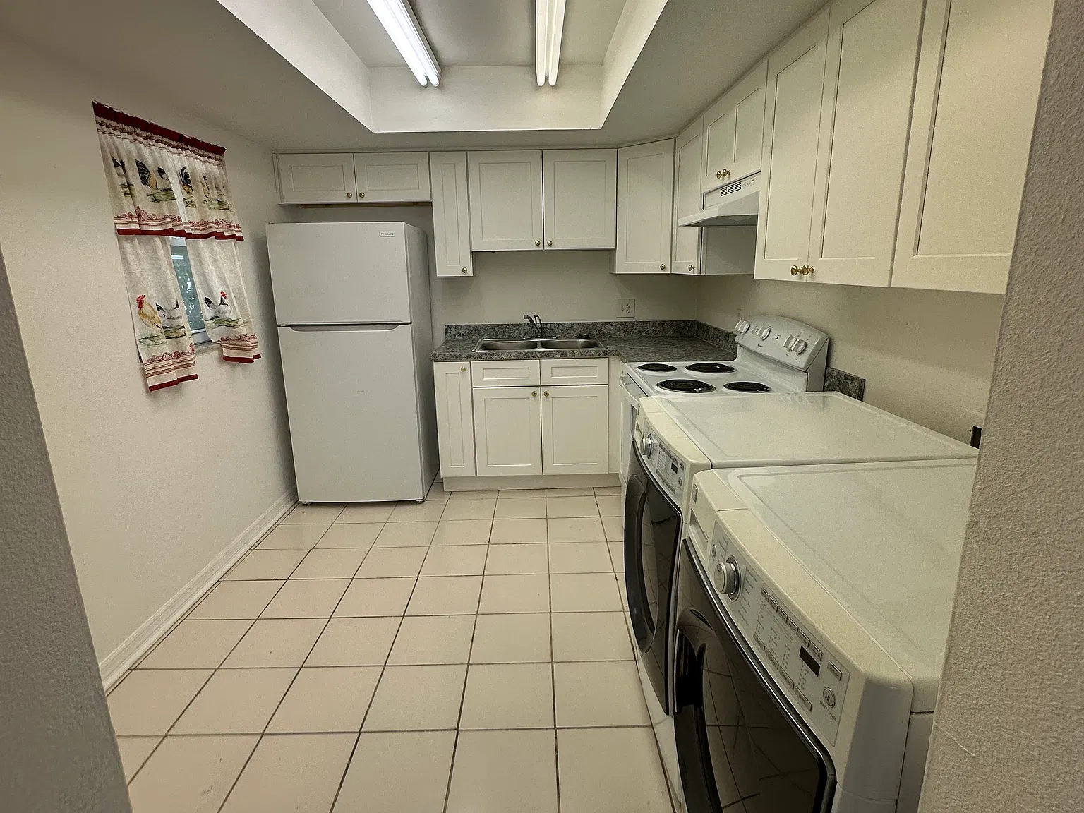 2 bed, 1087 sqft, $1,650 — Photo 4