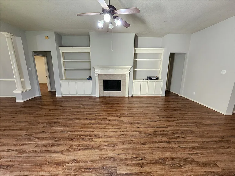 1011 Lexington Green Dr — Photo 4
