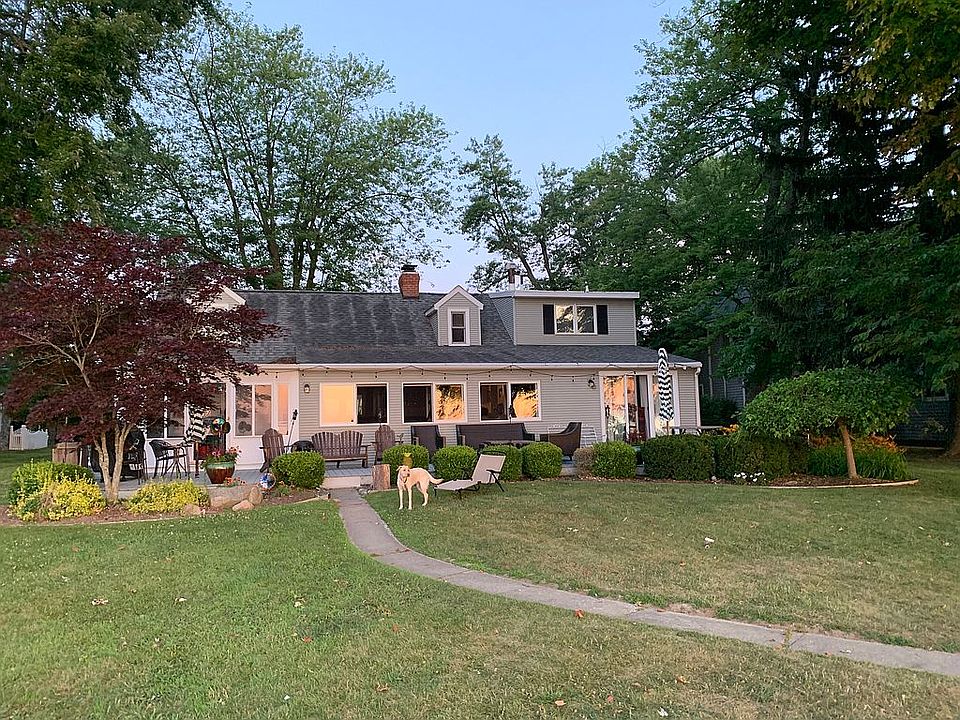 2nd image of 6757 Lakeshore Rd