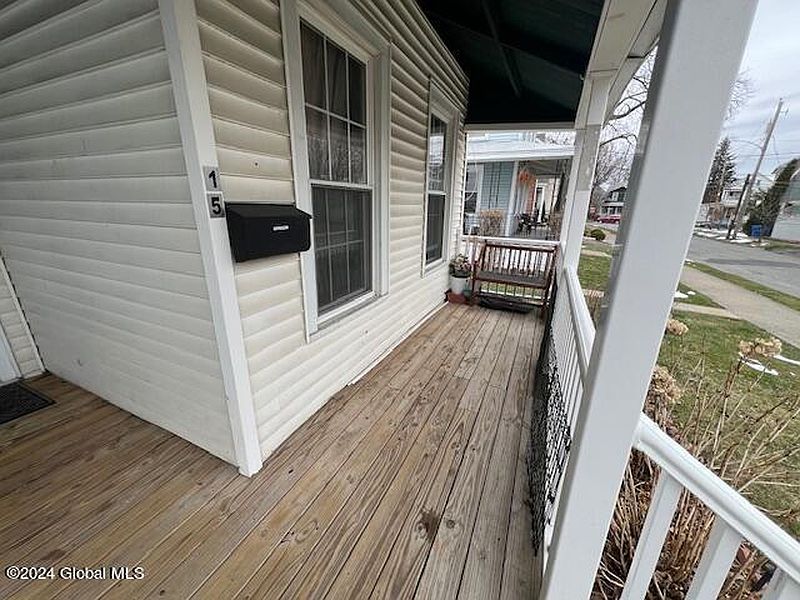 3rd image of 15 Grove Avenue