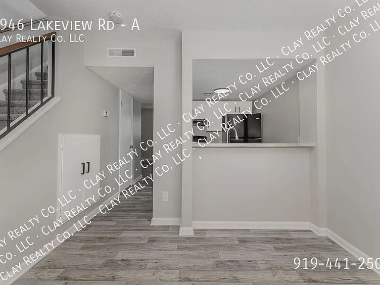 1946 Lakeview Rd #A — Photo 5