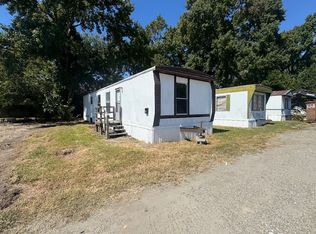 2305 Shell Rd TRAILER 8, Hampton, VA 23661