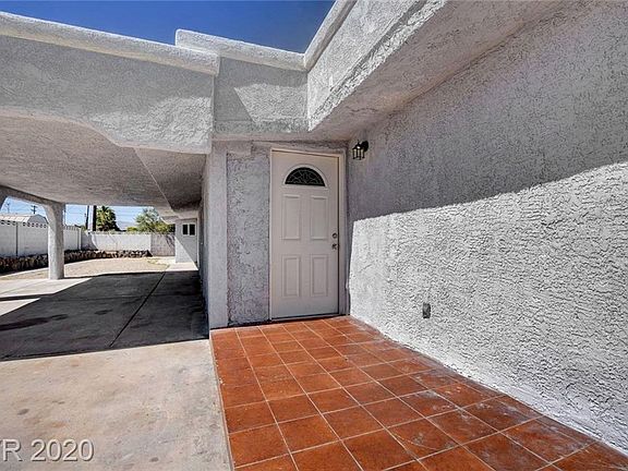 3rd image of 1404 Margaret Ave