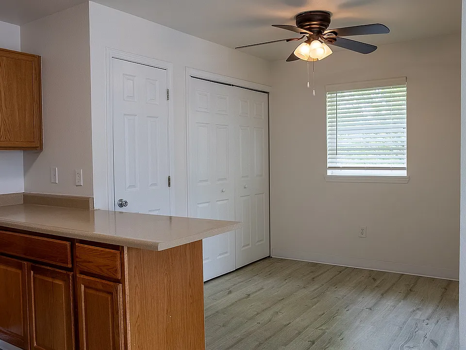 Aspen Grove Apartments - Hillsboro Oregon - Dining Room