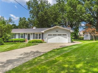 186 Green Hill Dr, Tallmadge, OH