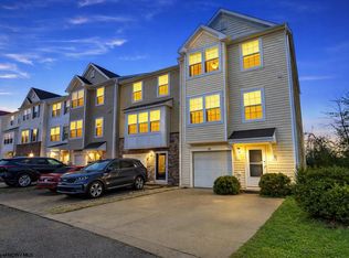 201 Birds Eye View Dr, Morgantown, WV