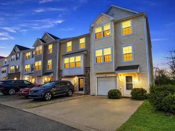 201 Birds Eye View Dr, Morgantown, WV 26501