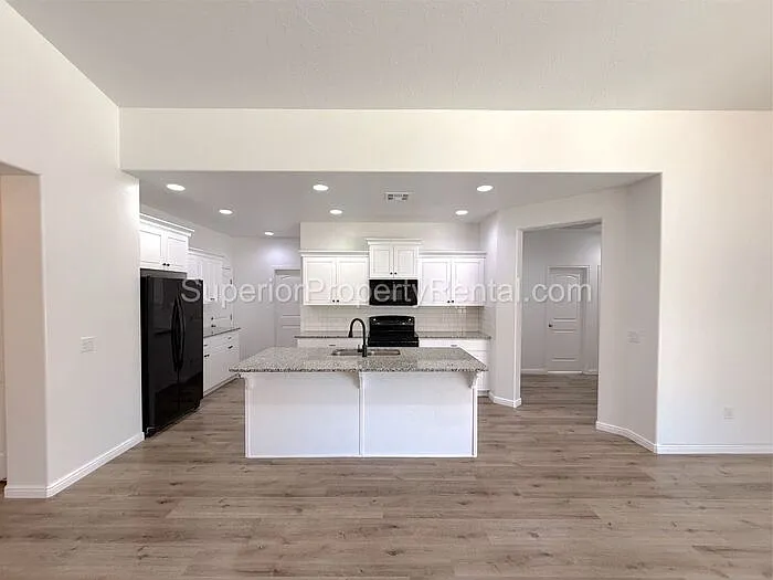2701 E Upper Canyon Dr — Photo 4