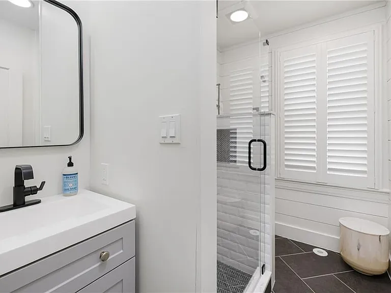 8 Cross St #1 — Photo 25
