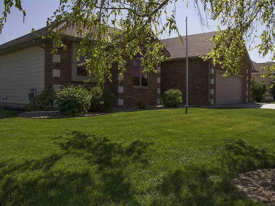 1st image of 1112 Forest Ct