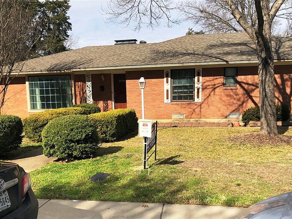 1st image of 407 Dalton Dr
