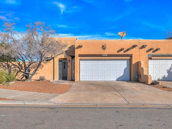 2nd image of 2274 Calle De Ortiz SW