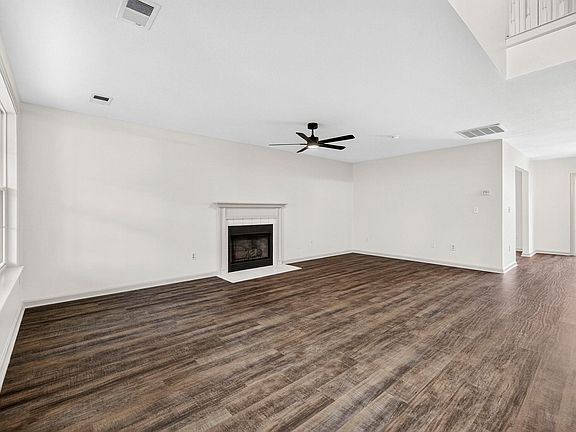 4th image of 110 Twinflower Dr