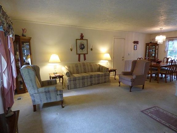 2nd image of 8155 Winding Trail Ct