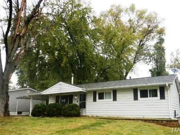 3318 Hannibal Dr, Saint Charles, MO 63301