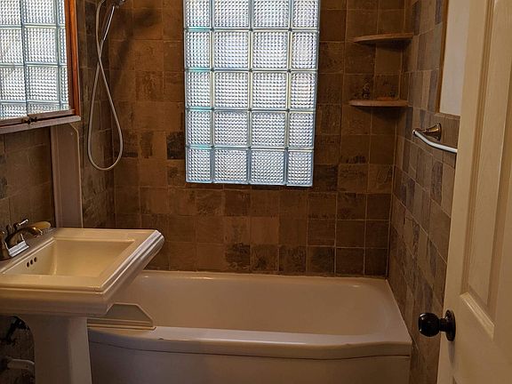 Upstairs bathroom