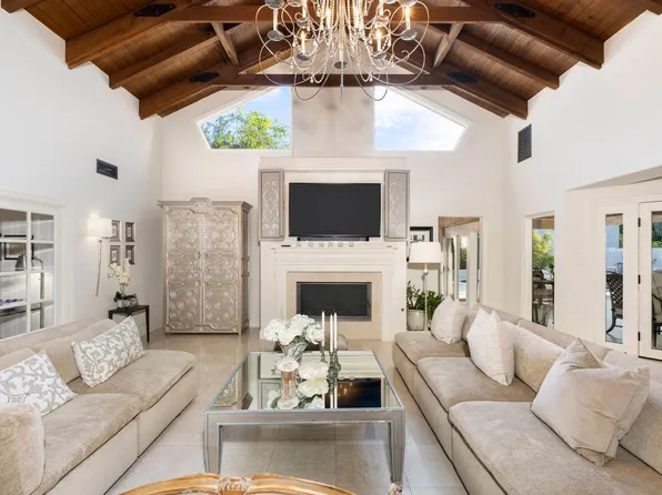 8203 E Del Capitan Dr, Scottsdale, AZ