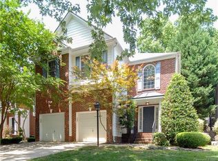 1925 Dunhill Dr, Charlotte, NC 28205