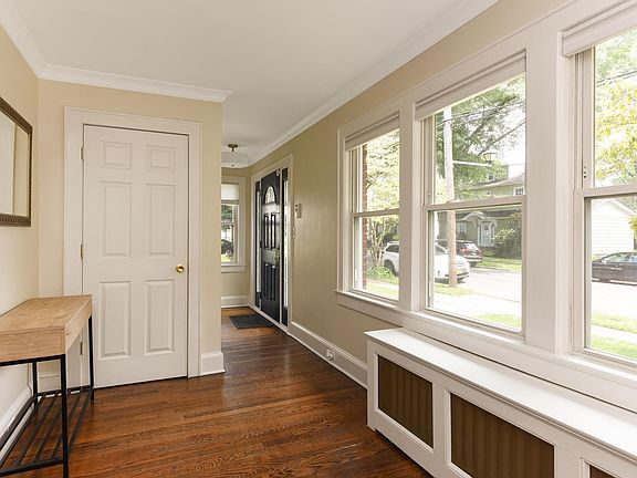 2nd image of 55 Park Ave