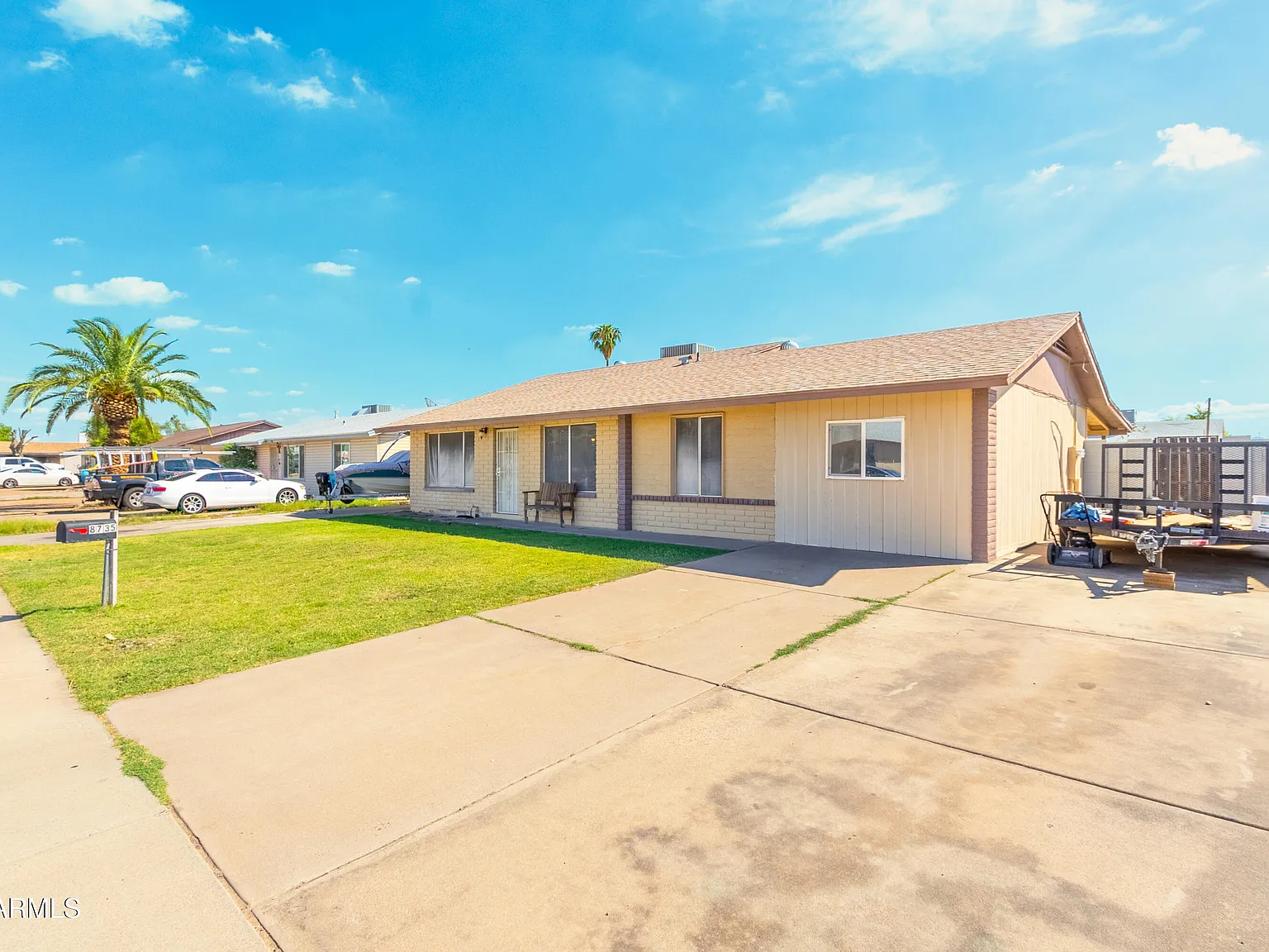 4 bed, 2.0 bath, 1320 sqft, $2,400 — Photo 3