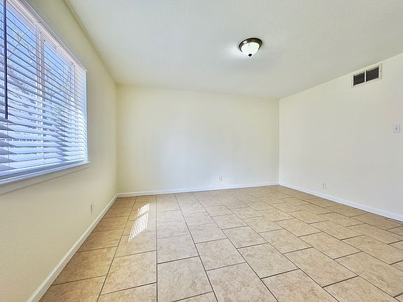 3rd image of 501 W Louisiana Ave #208