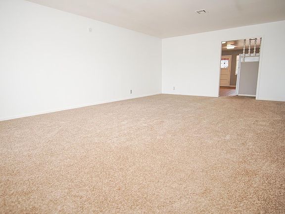 3rd image of 2614 Nashville Ave
