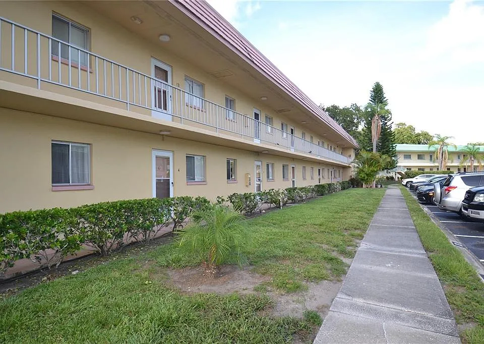 2003 Greenbriar Blvd #4