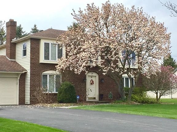 2nd image of 27 Winchester Dr