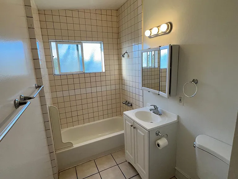 3719 Artesia Blvd #5 — Photo 11