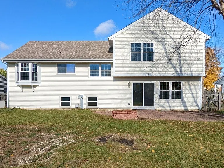 545 Monarch Dr — Photo 18