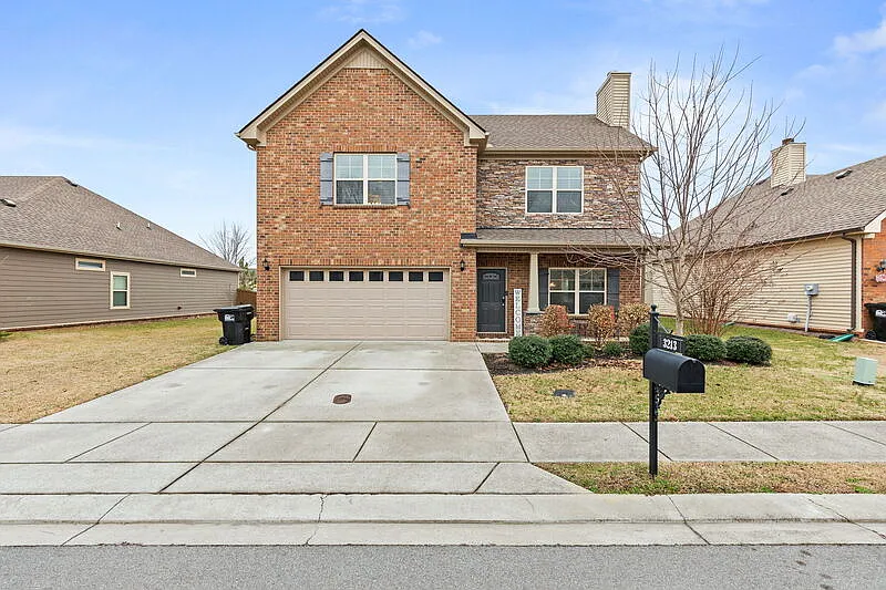 3213 Mapleside Ln