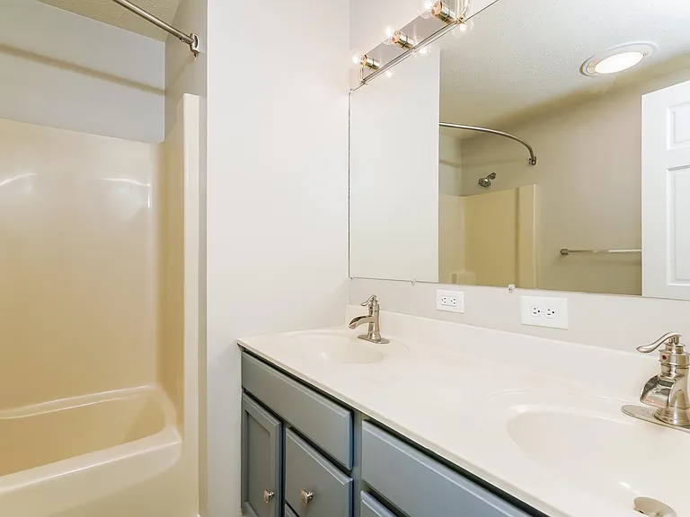 5342 Villa Ct — Photo 14