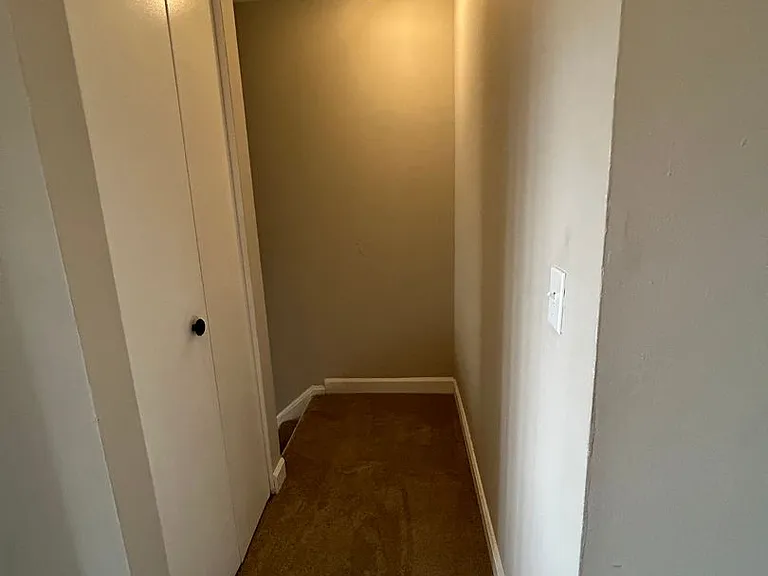 Candlelite Apartments — Photo 105