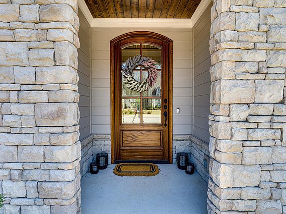 3rd image of 8256 Blackrock Dr #41