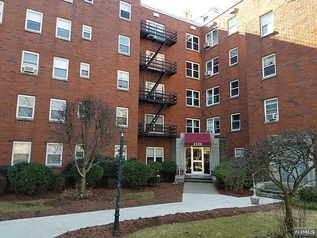 1st image of 2320 Linwood Ave #1B-201B