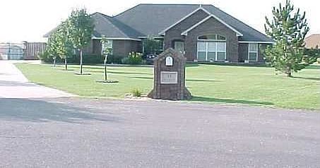 1st image of 33 NW Pecan Valley Dr