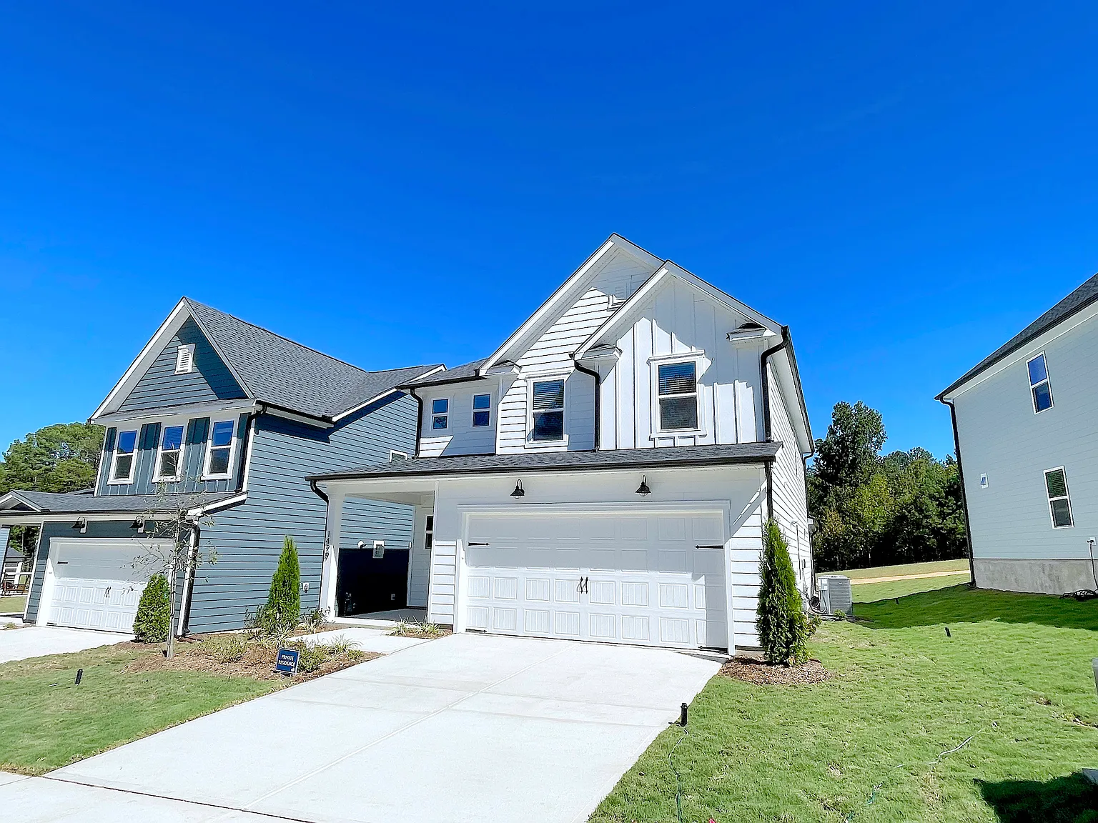 4 bed, 2300 sqft, $2,795 — Photo 3